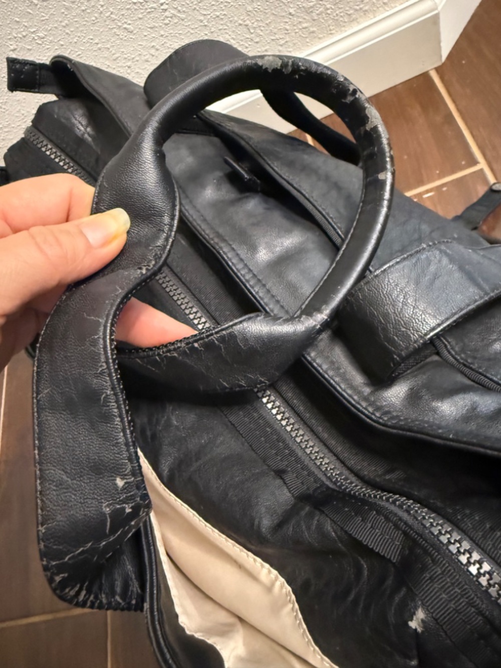 lululemon Om the Day Bag | Black | Vintage Yoga Gym Shoulder Bag - Picture 14 of 14